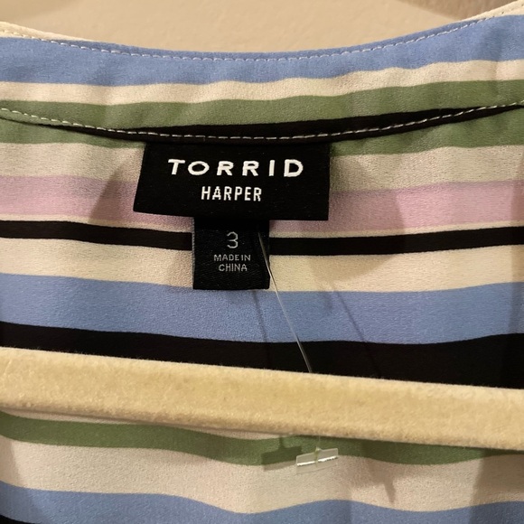 Torrid Harper Georgette Ruched Short Sleeve Blouse sz 3 - Picture 7 of 7